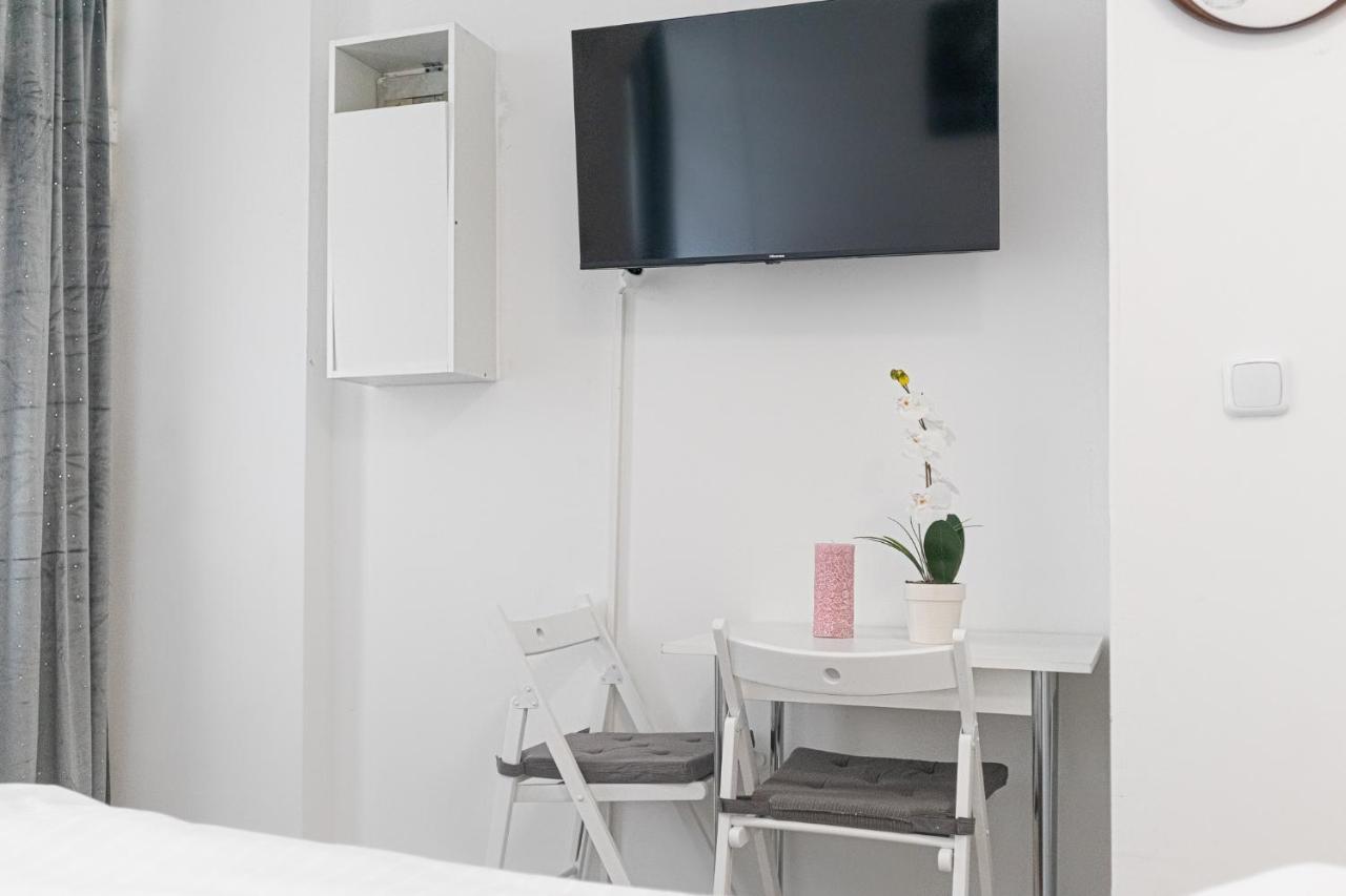 3 Standard Rooms Near Hauptbahnhof Вена Экстерьер фото