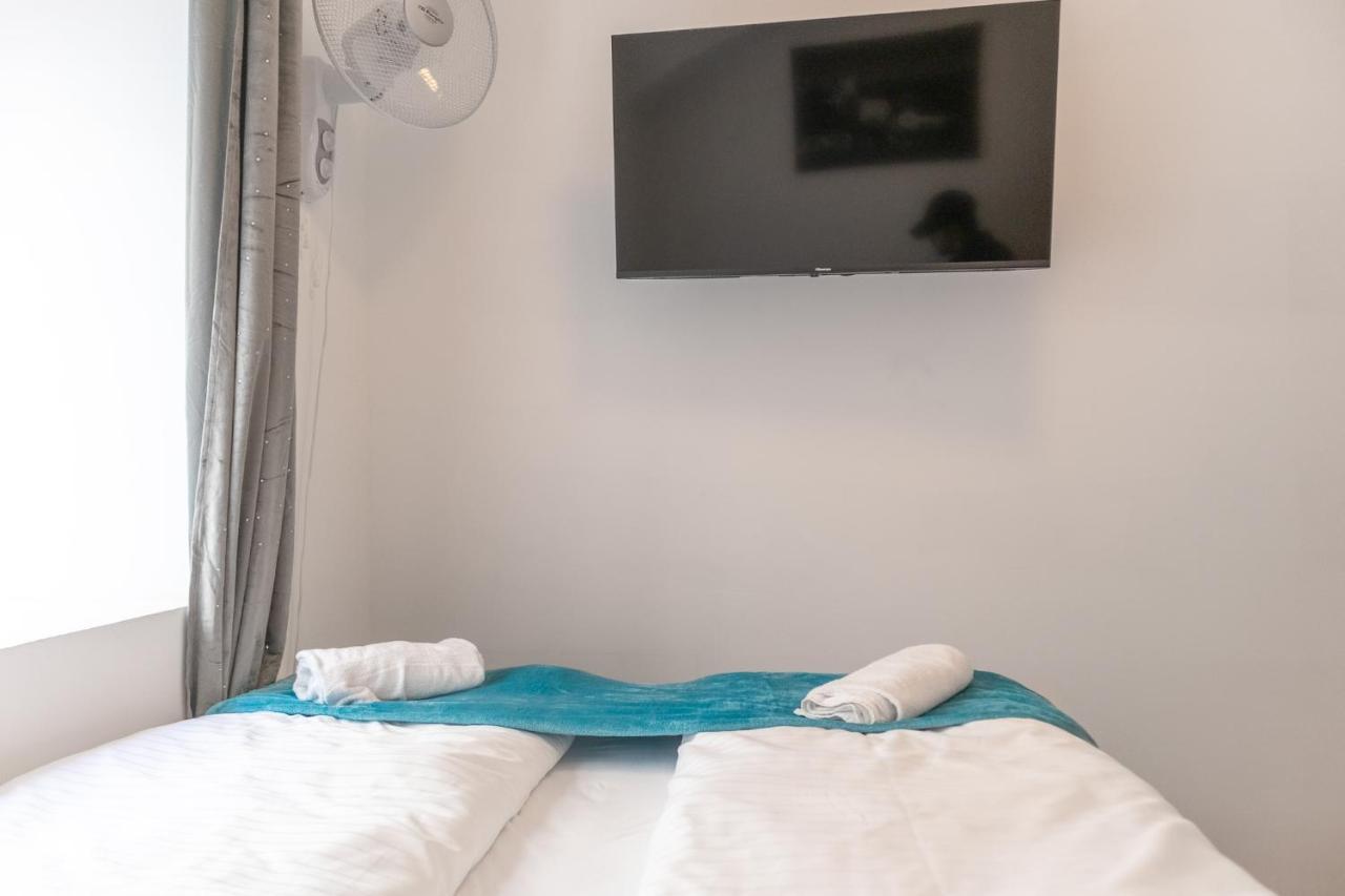 3 Standard Rooms Near Hauptbahnhof Вена Экстерьер фото